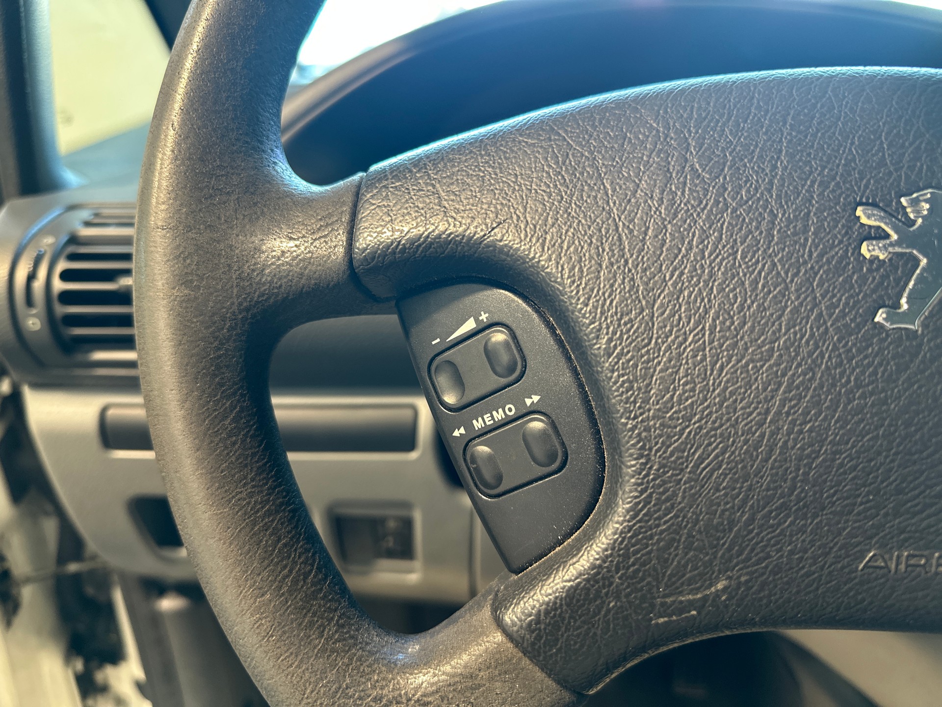 PEUGEOT Expert 2.0 16V-image-20