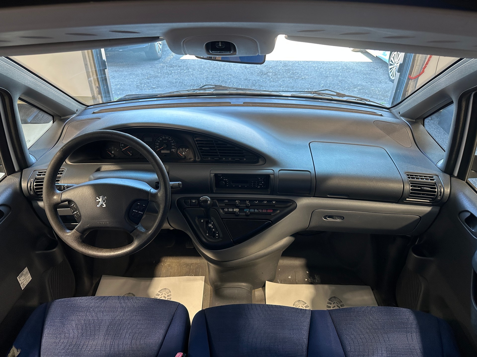 PEUGEOT Expert 2.0 16V-image-16