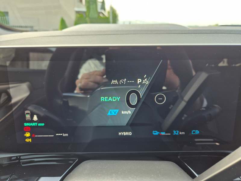 RENAULT Rafale 1.2 E-Tech Plug-in Atelier Alpine-image-5