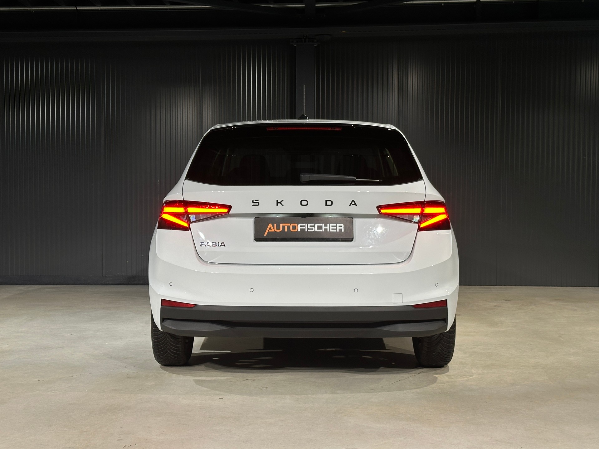 SKODA Fabia 1.0 TSI Top Selection DSG-image-5