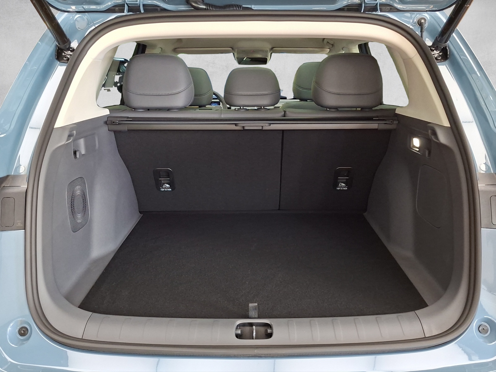 LEAPMOTOR B10 1.5 Hybrid EV-image-14