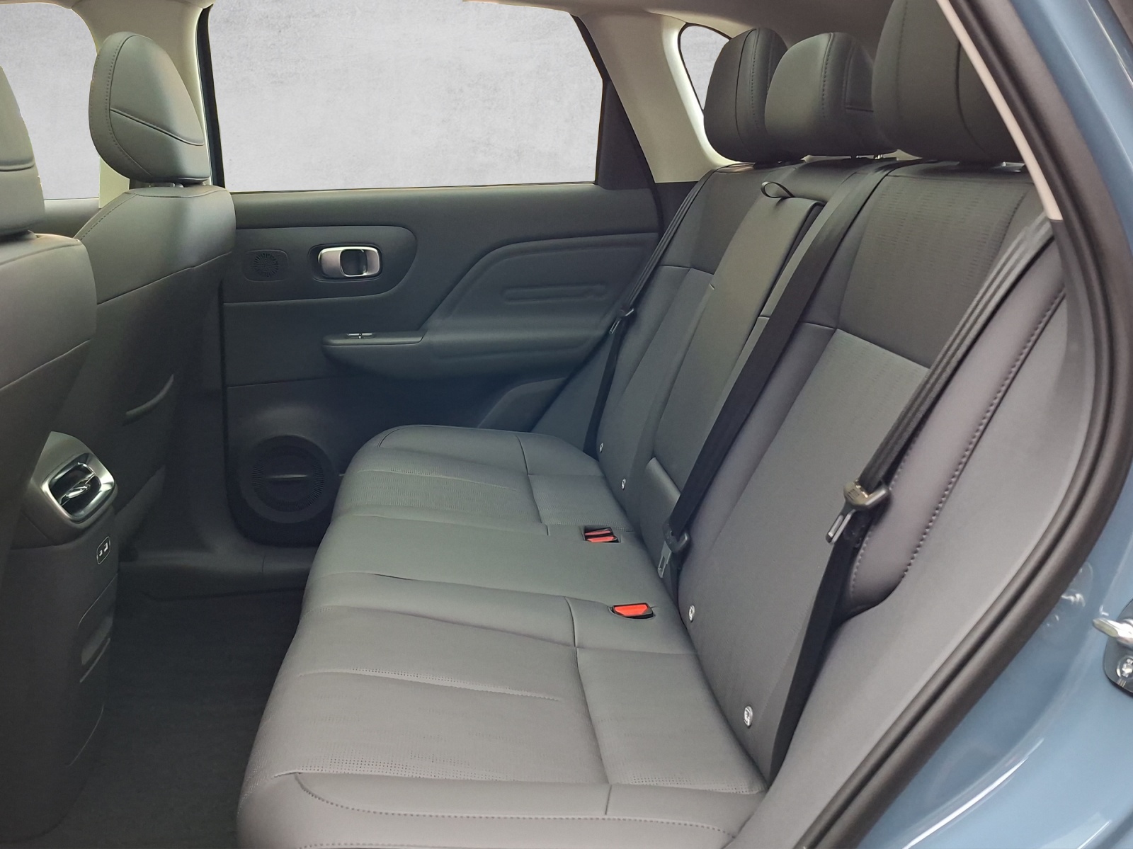 LEAPMOTOR B10 1.5 Hybrid EV-image-11