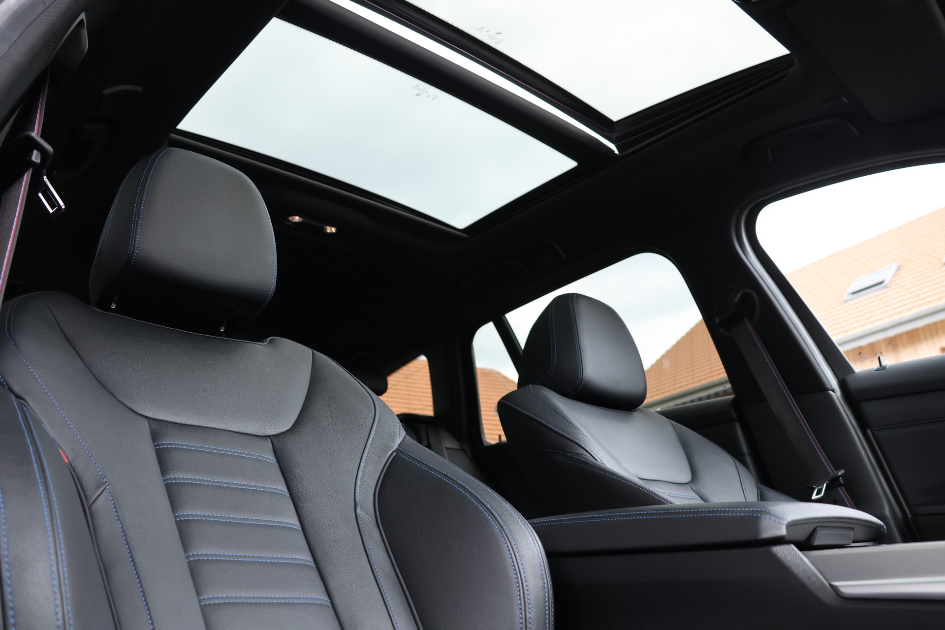 BMW M340d xDrive 48V Touring Steptronic Sport (CH)-image-21