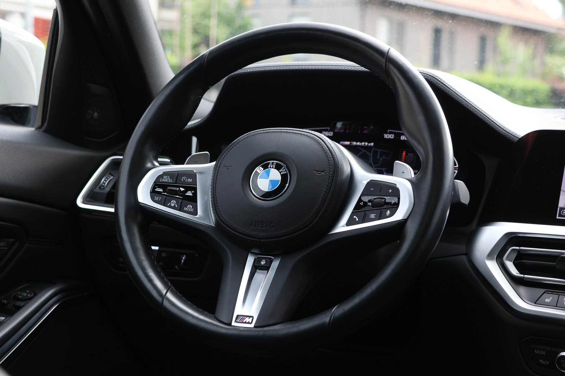 BMW M340d xDrive 48V Touring Steptronic Sport (CH)-image-14