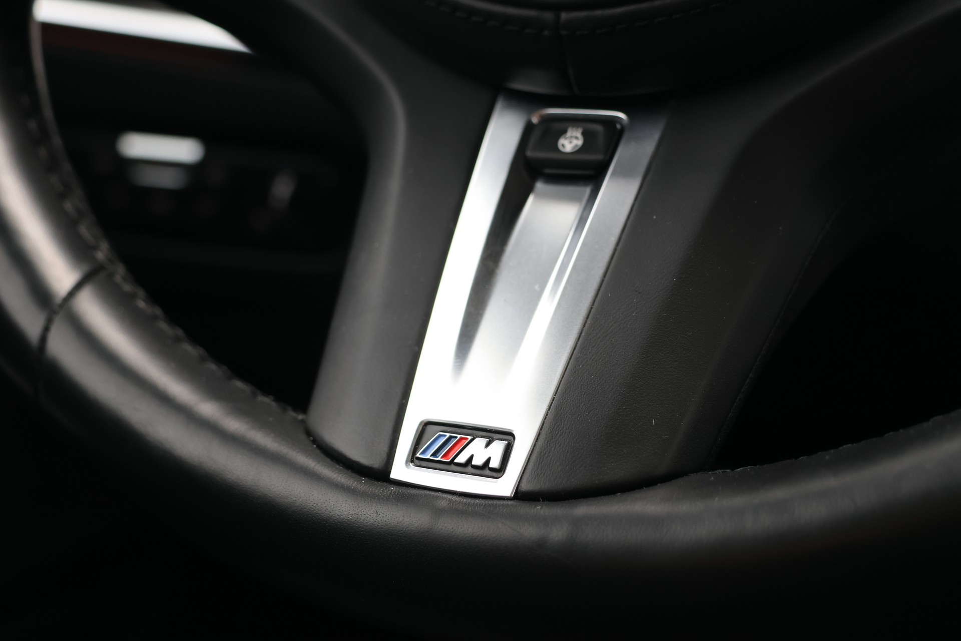 BMW M340d xDrive 48V Touring Steptronic Sport (CH)-image-17