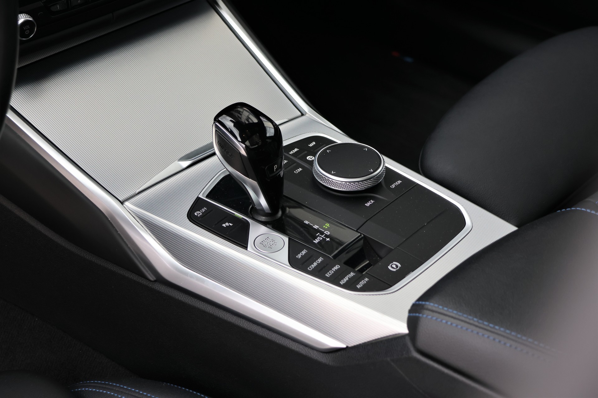 BMW M340d xDrive 48V Touring Steptronic Sport (CH)-image-10