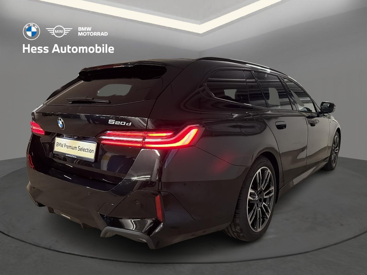 BMW 520d xDrive Touring M Sport-image-3