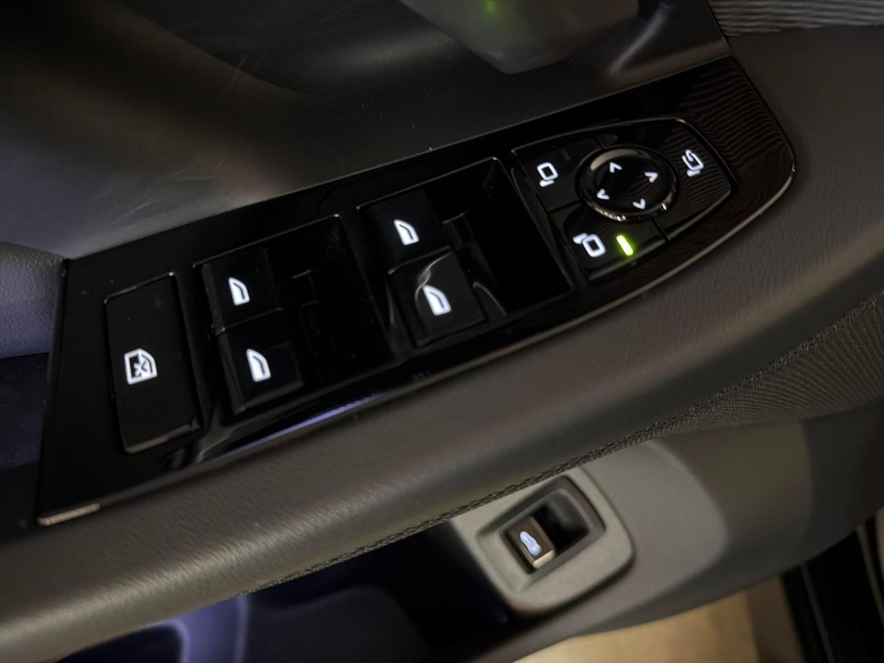 BMW 520d xDrive Touring M Sport-image-18