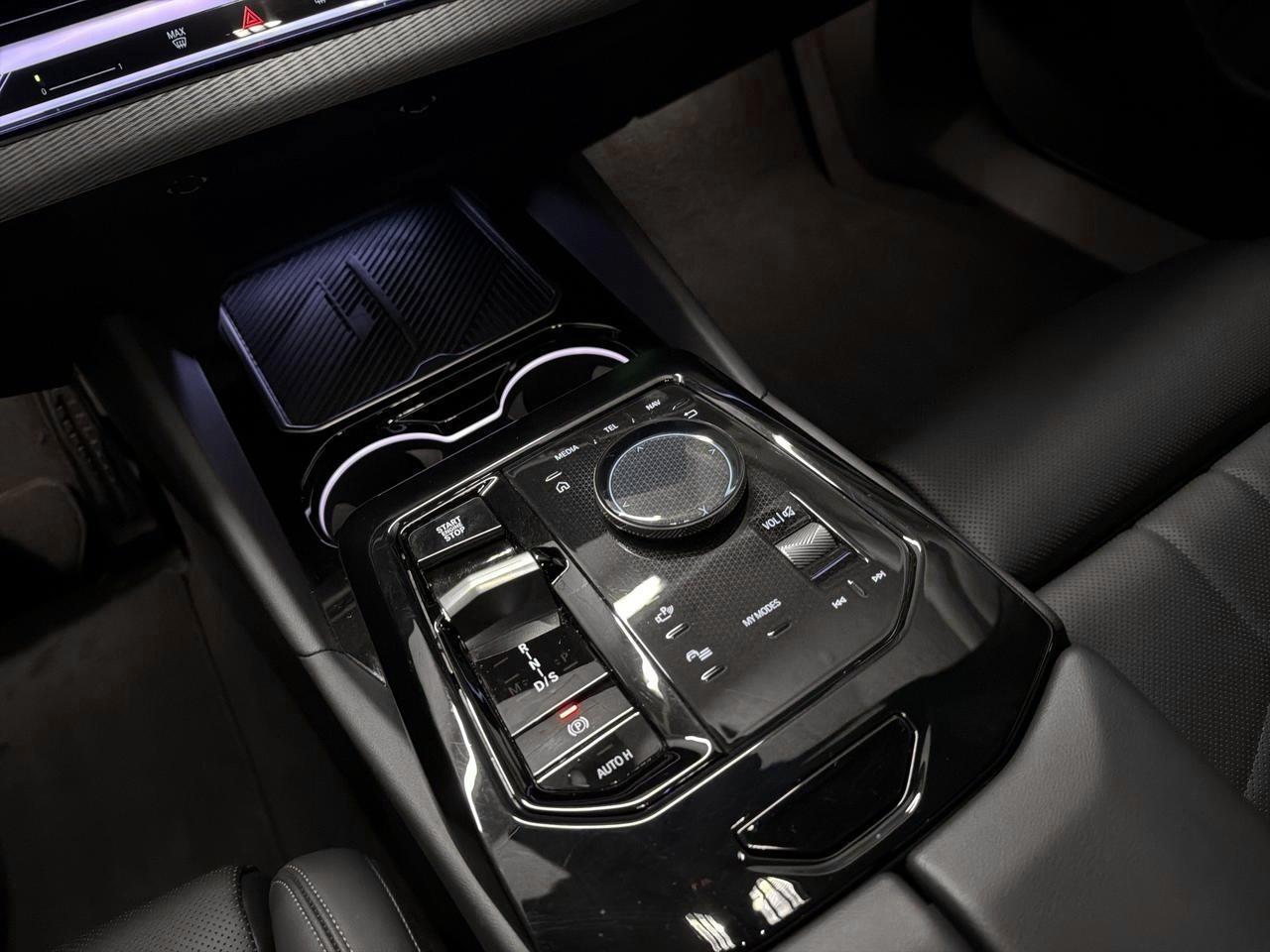 BMW 520d xDrive Touring M Sport-image-19