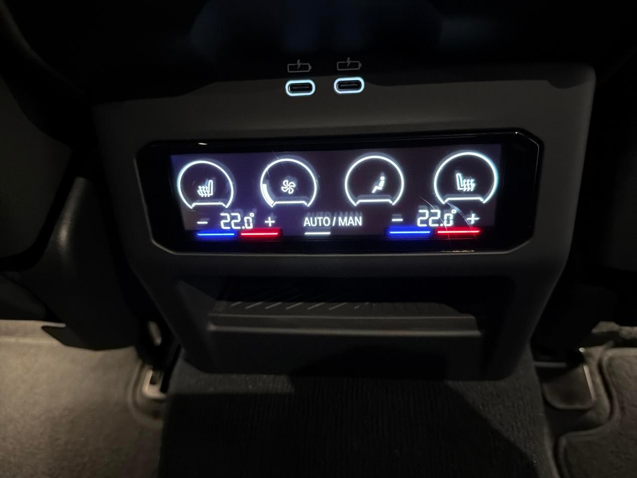 BMW 520d xDrive Touring M Sport-image-16