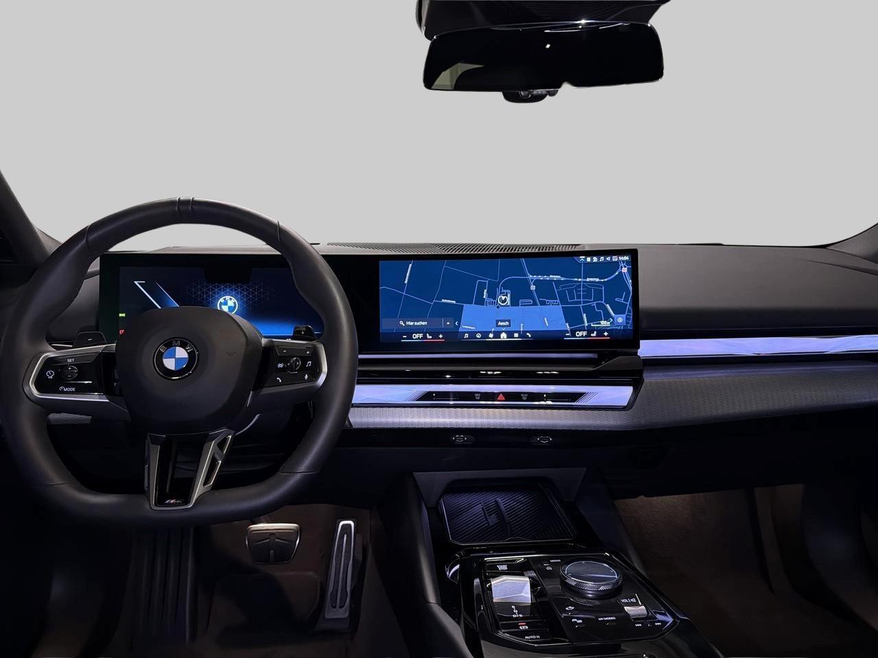 BMW 520d xDrive Touring M Sport-image-14