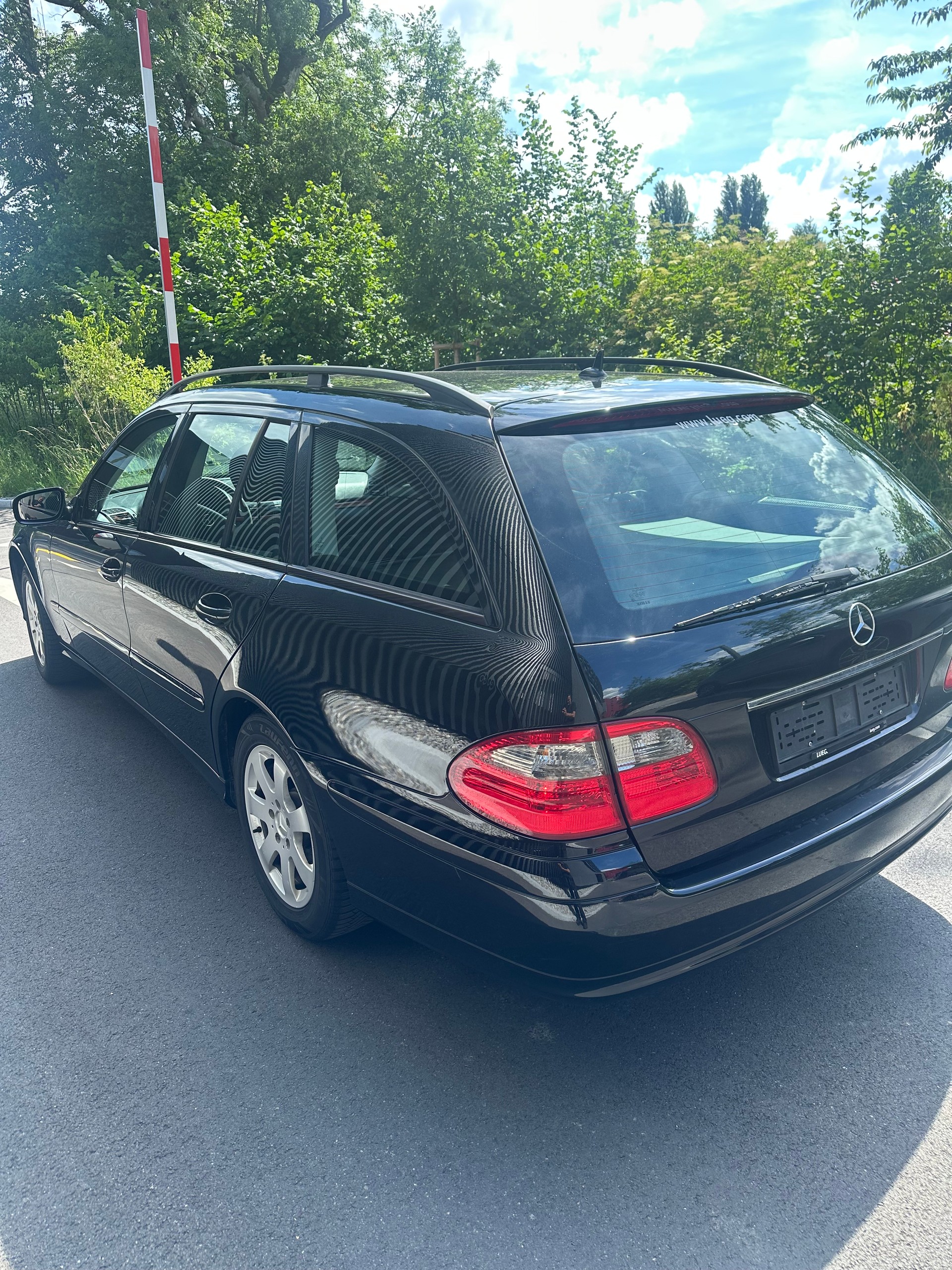 MERCEDES-BENZ E 200 Kompressor Avantgarde-image-2