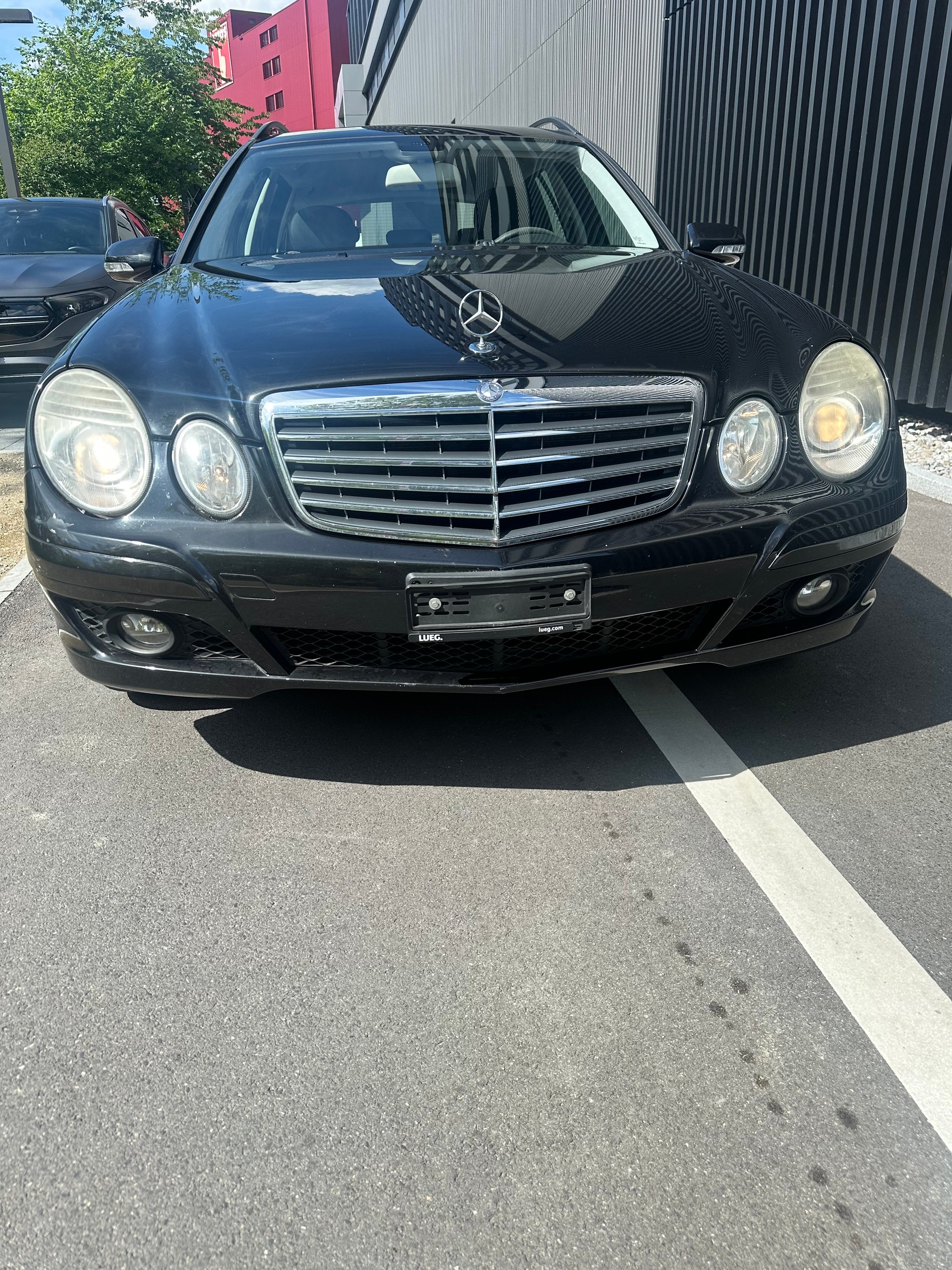 MERCEDES-BENZ E 200 Kompressor Avantgarde-image-0