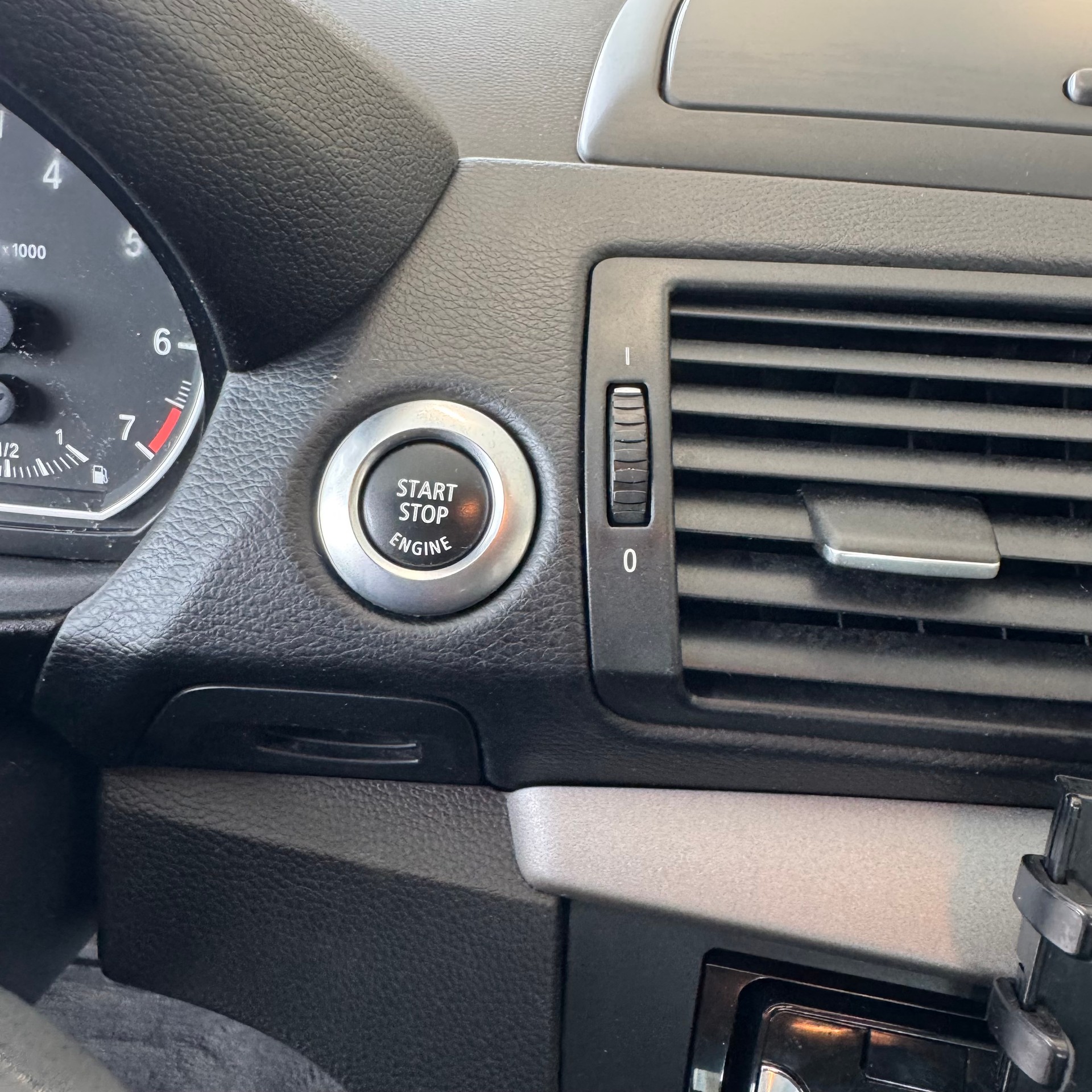 BMW 116i-image-18