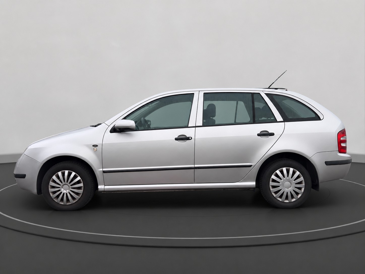 SKODA Fabia 1.4 16V Comfort-showroom-element-1