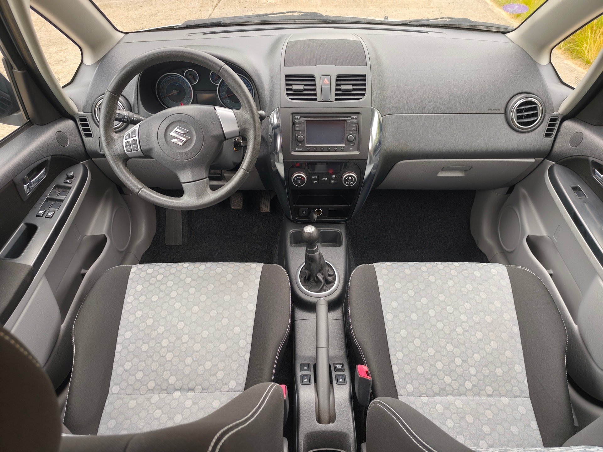 SUZUKI SX4 1.6 16V PizSulai 4WD-image-10