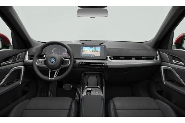 BMW iX1 30 xDrive-image-3