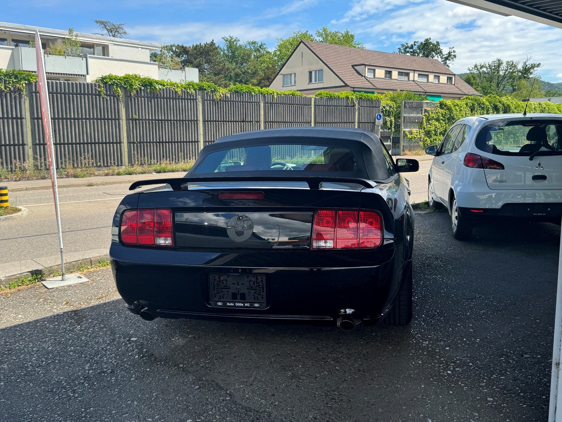 FORD Mustang GT-image-3