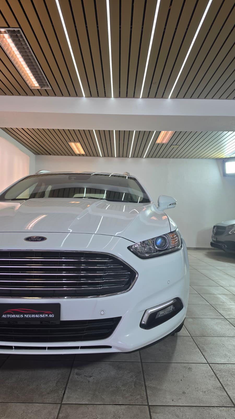 FORD Mondeo 2.0 TDCi Trend AWD PowerShift, Schweizer Fahrzeug, Frisch ab MFK und Frisch ab Service, 8-FACH BEREIFT-image-2