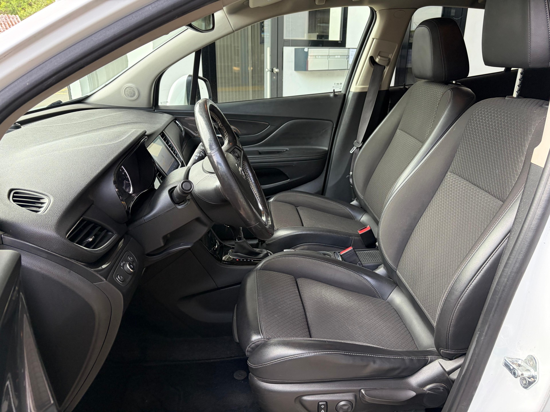 OPEL Mokka X 1.4T 4x4 Excellence Automatique-image-4