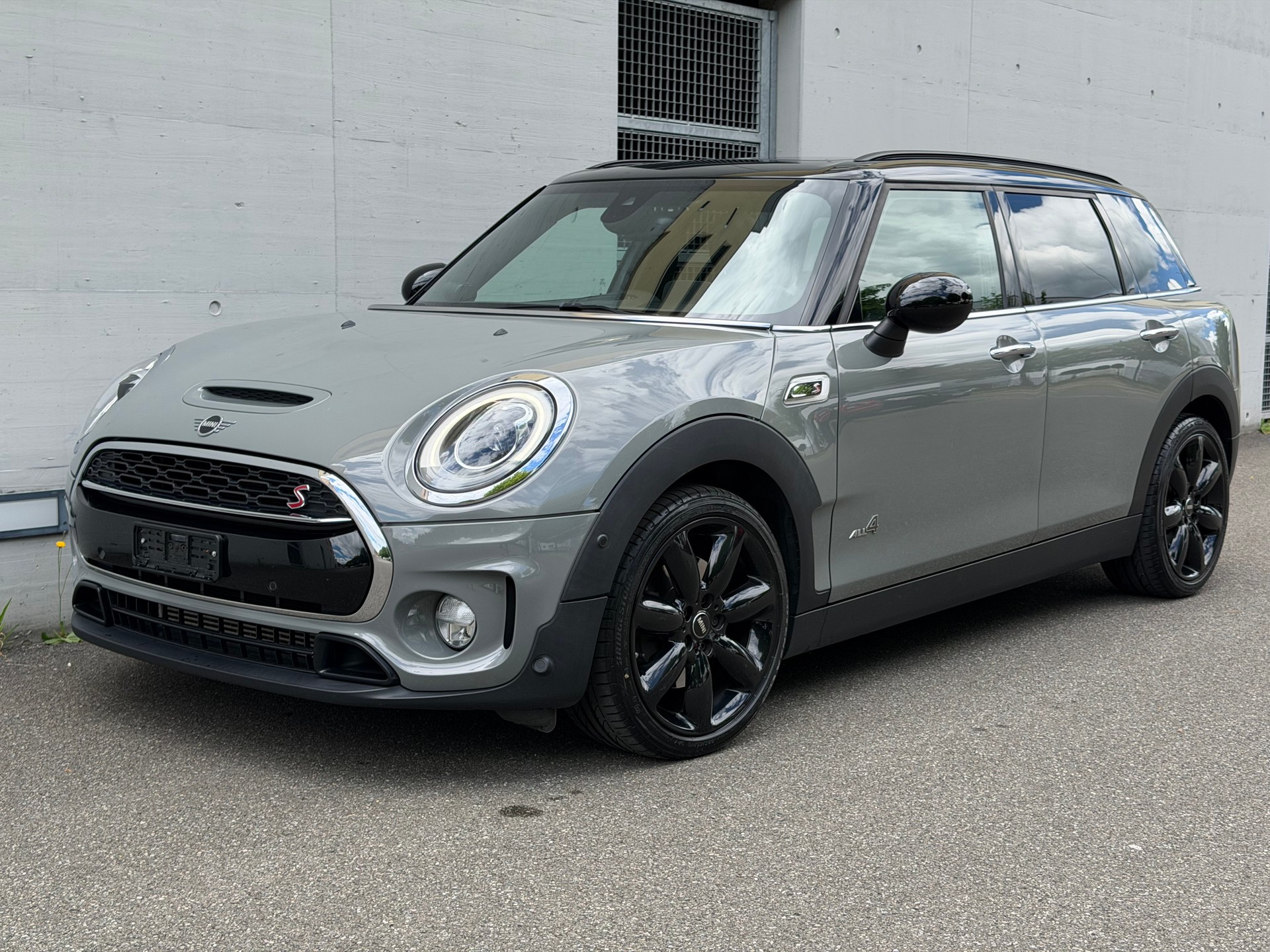MINI Clubman Cooper S ALL4 Steptronic-image-0