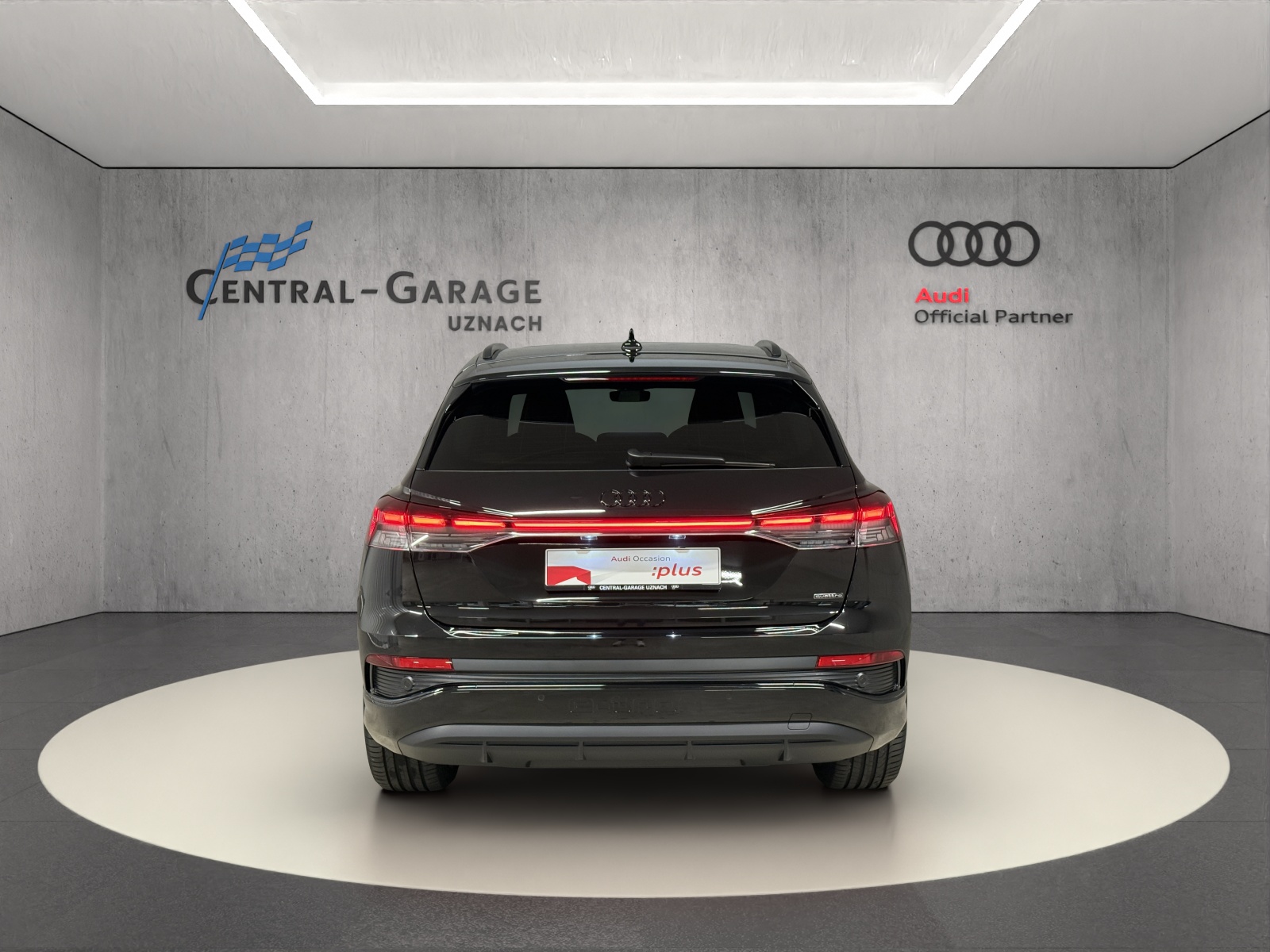 AUDI Q4 e-tron 55 quattro-image-3