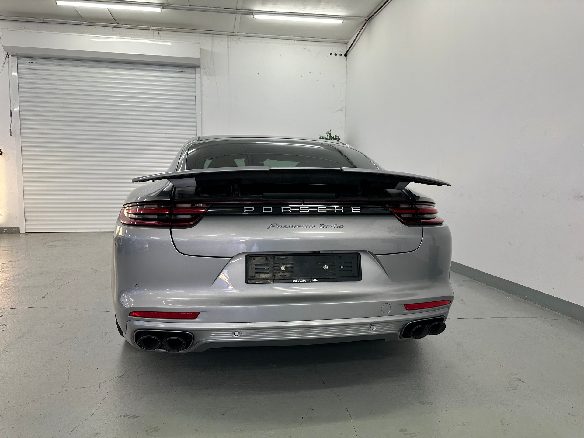 PORSCHE Turbo-image-4