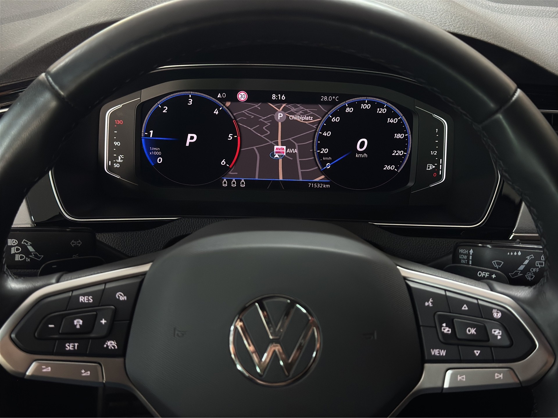 VW Passat Variant 2.0 TDI Business DSG "Digital Cockpit-RF.-Kamera-Matrix LED"-image-13