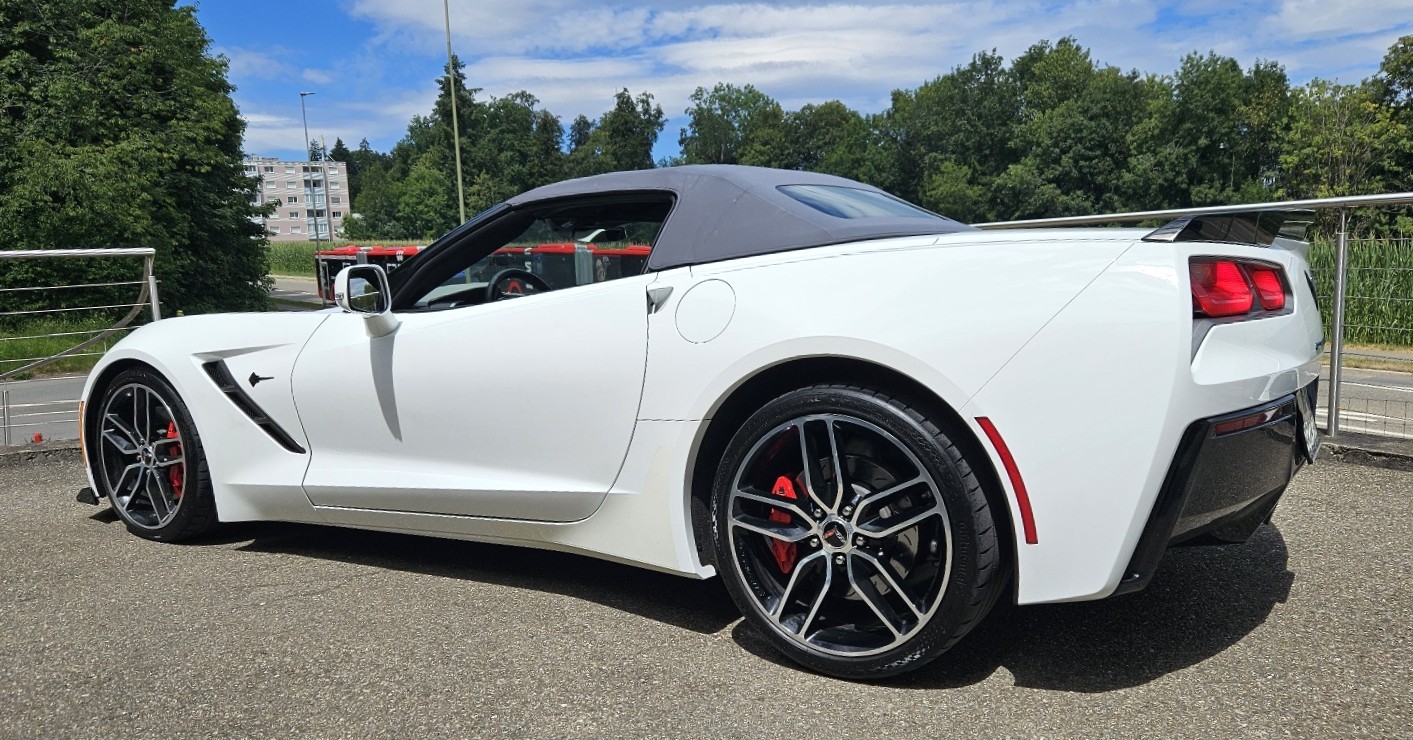 CHEVROLET Corvette Convertible Stingray 3LT-image-11