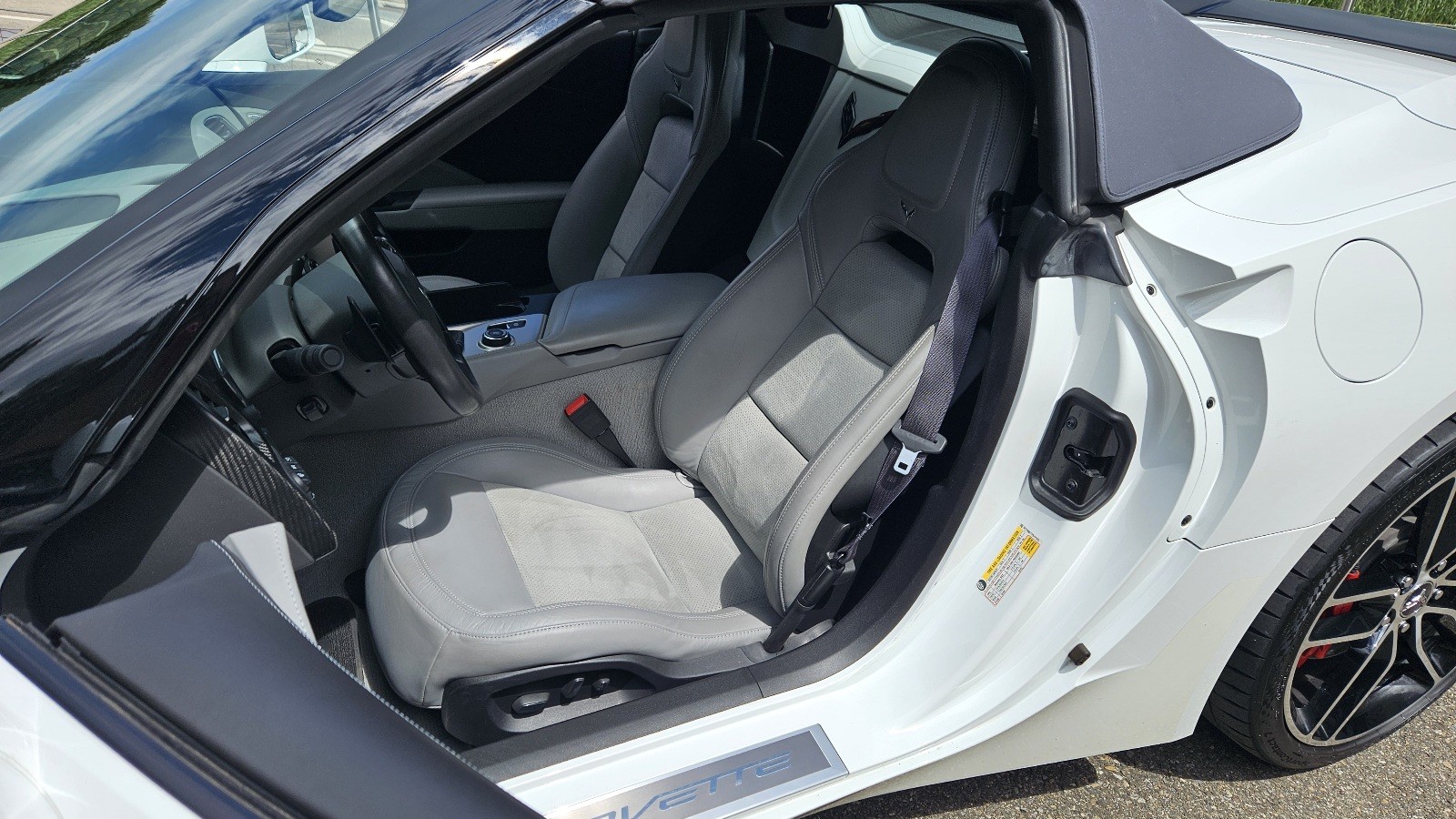 CHEVROLET Corvette Convertible Stingray 3LT-image-12
