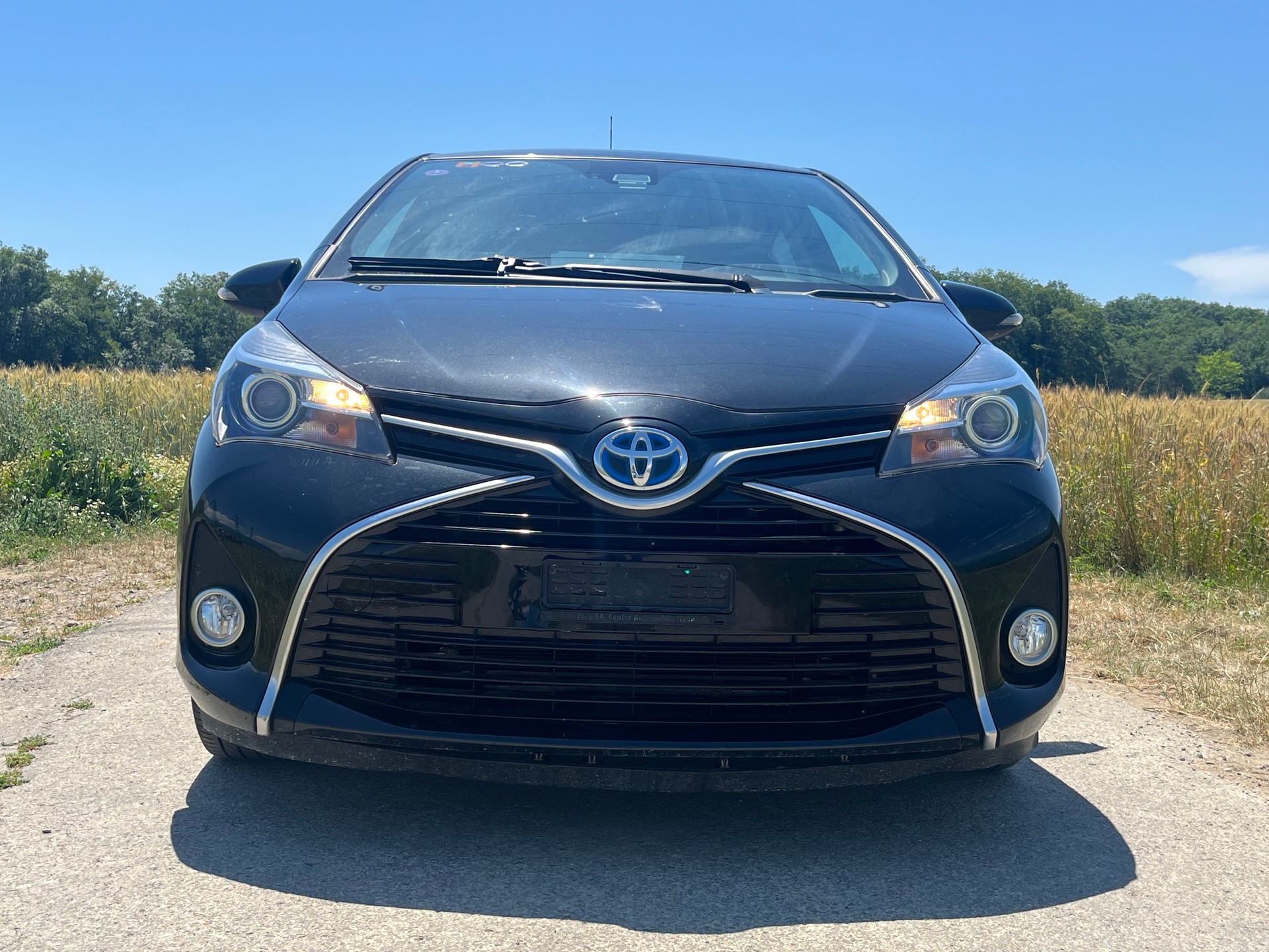 TOYOTA Yaris 1.5 VVT-i Hybrid Style e-CVT-image-4
