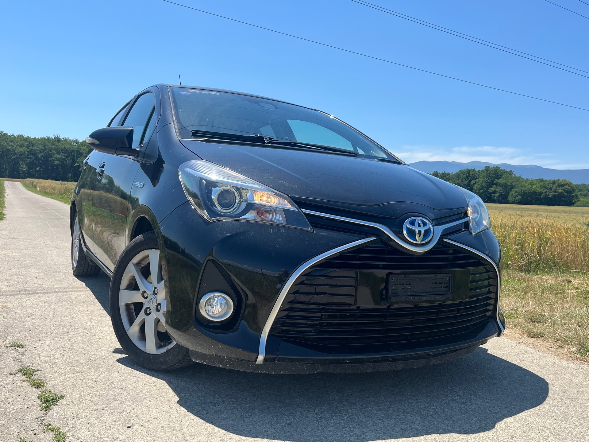 TOYOTA Yaris 1.5 VVT-i Hybrid Style e-CVT-image-1