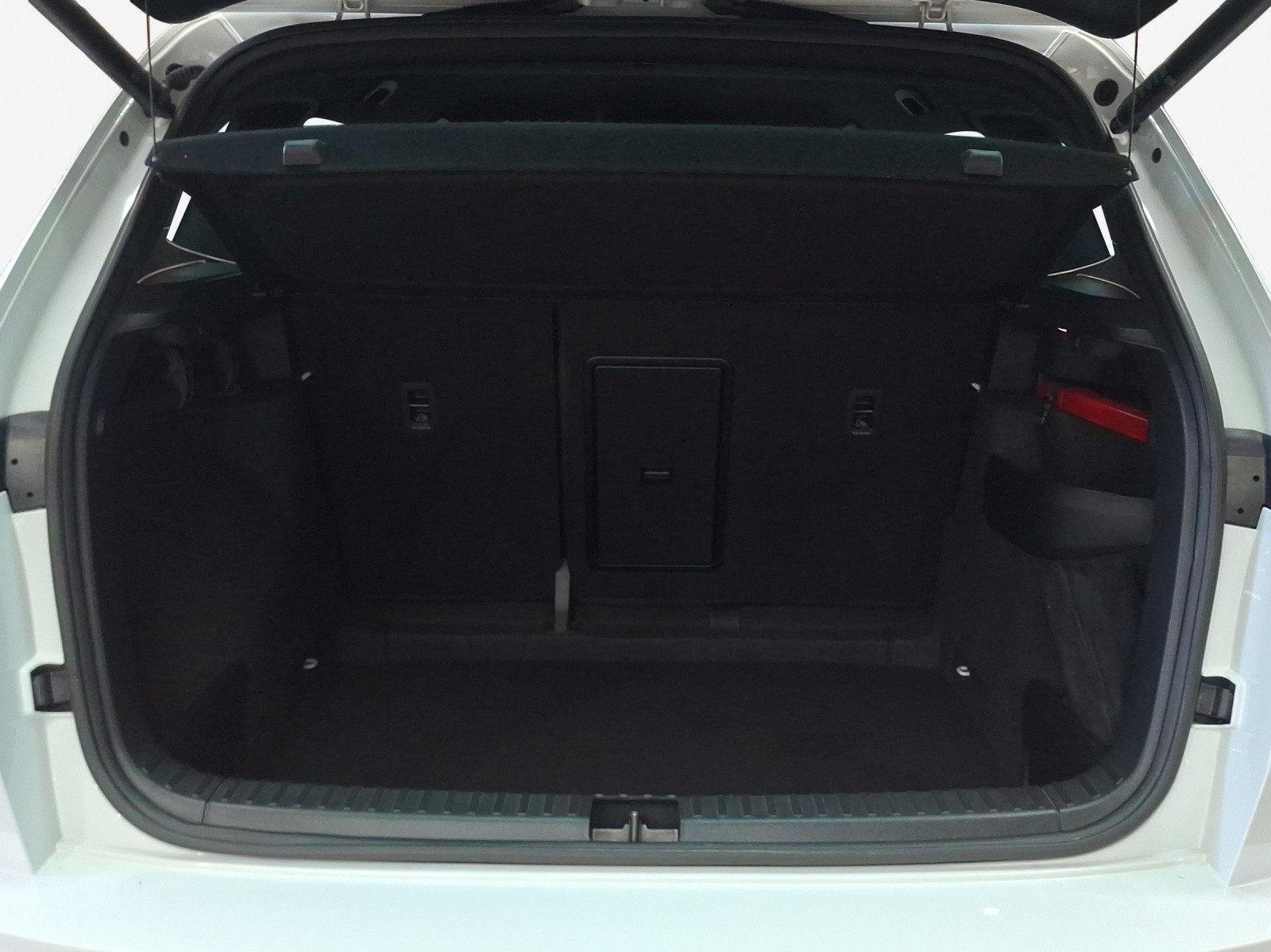 SKODA Karoq 2.0 TSI SportLine 4x4 DSG-image-12
