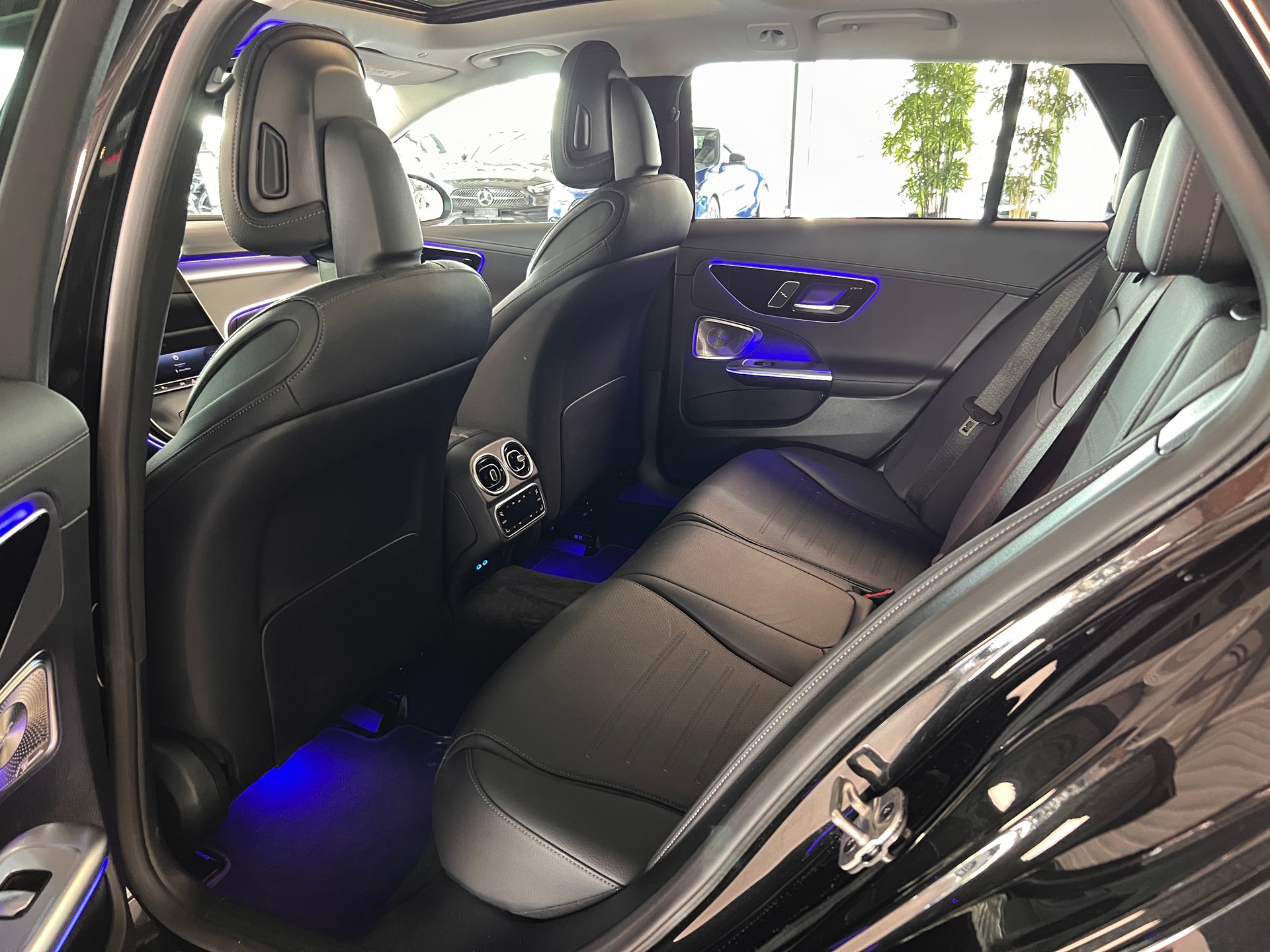 MERCEDES-BENZ C 200 T 4 Matic-image-7