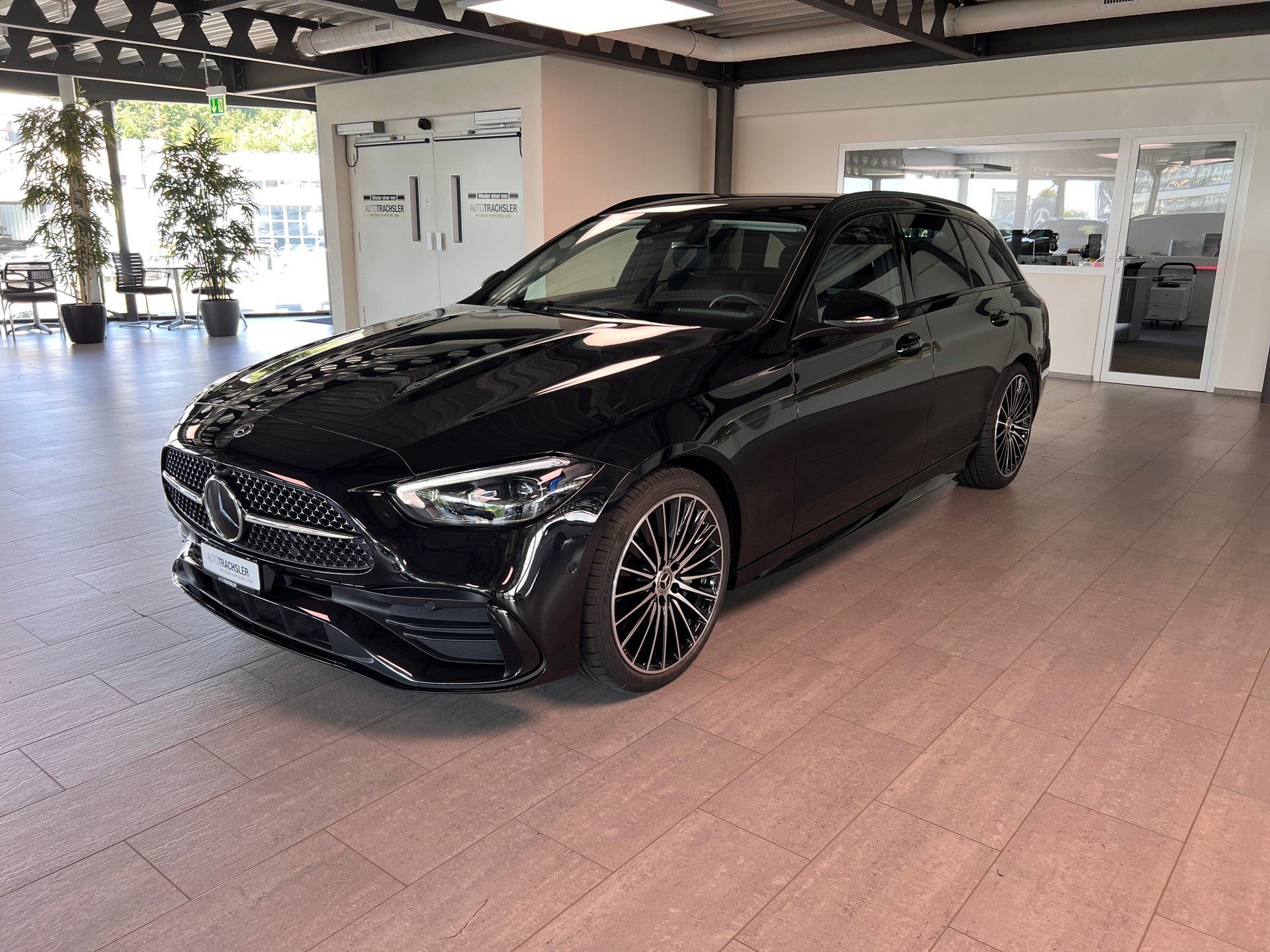MERCEDES-BENZ C 200 T 4 Matic-image-3