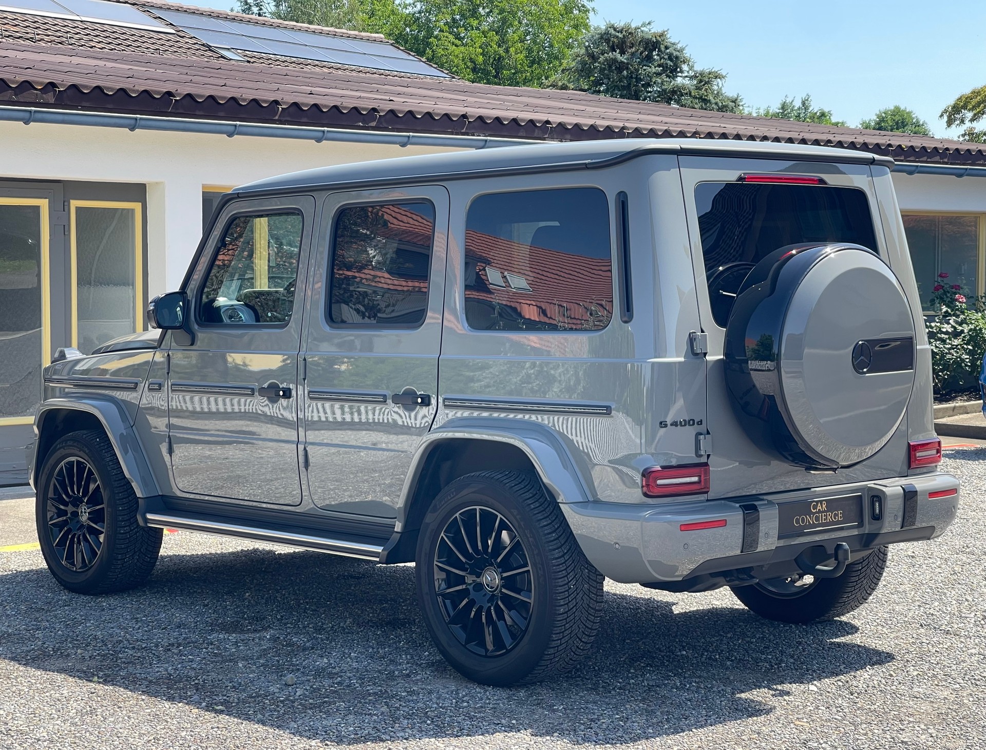 MERCEDES-BENZ G 400 d AMG Line 9G-Tronic-image-6