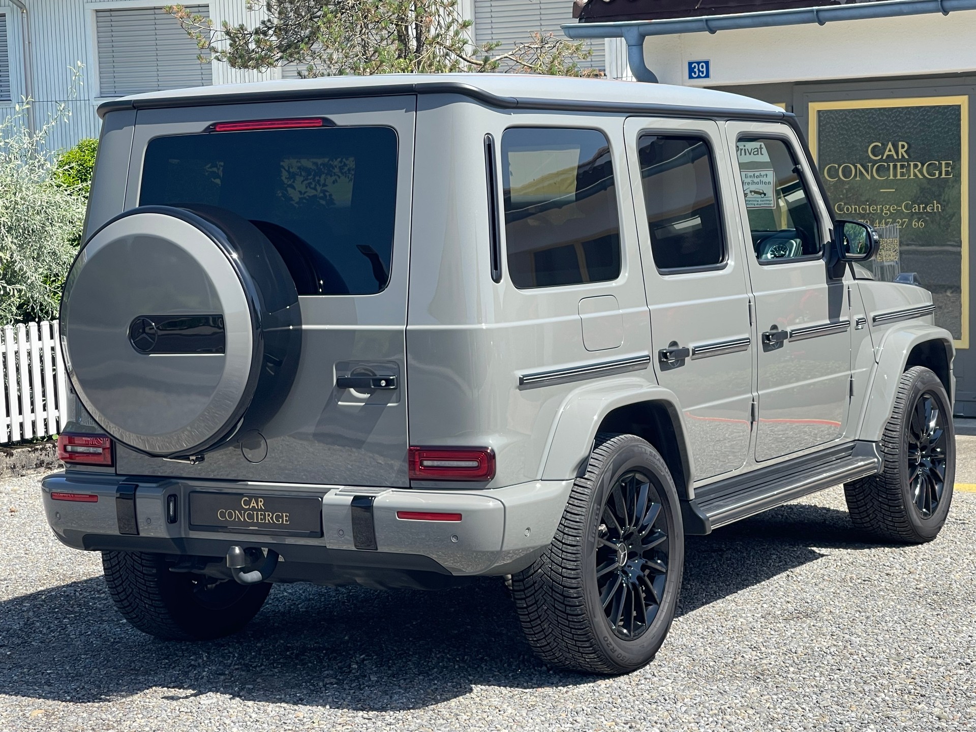 MERCEDES-BENZ G 400 d AMG Line 9G-Tronic-image-5