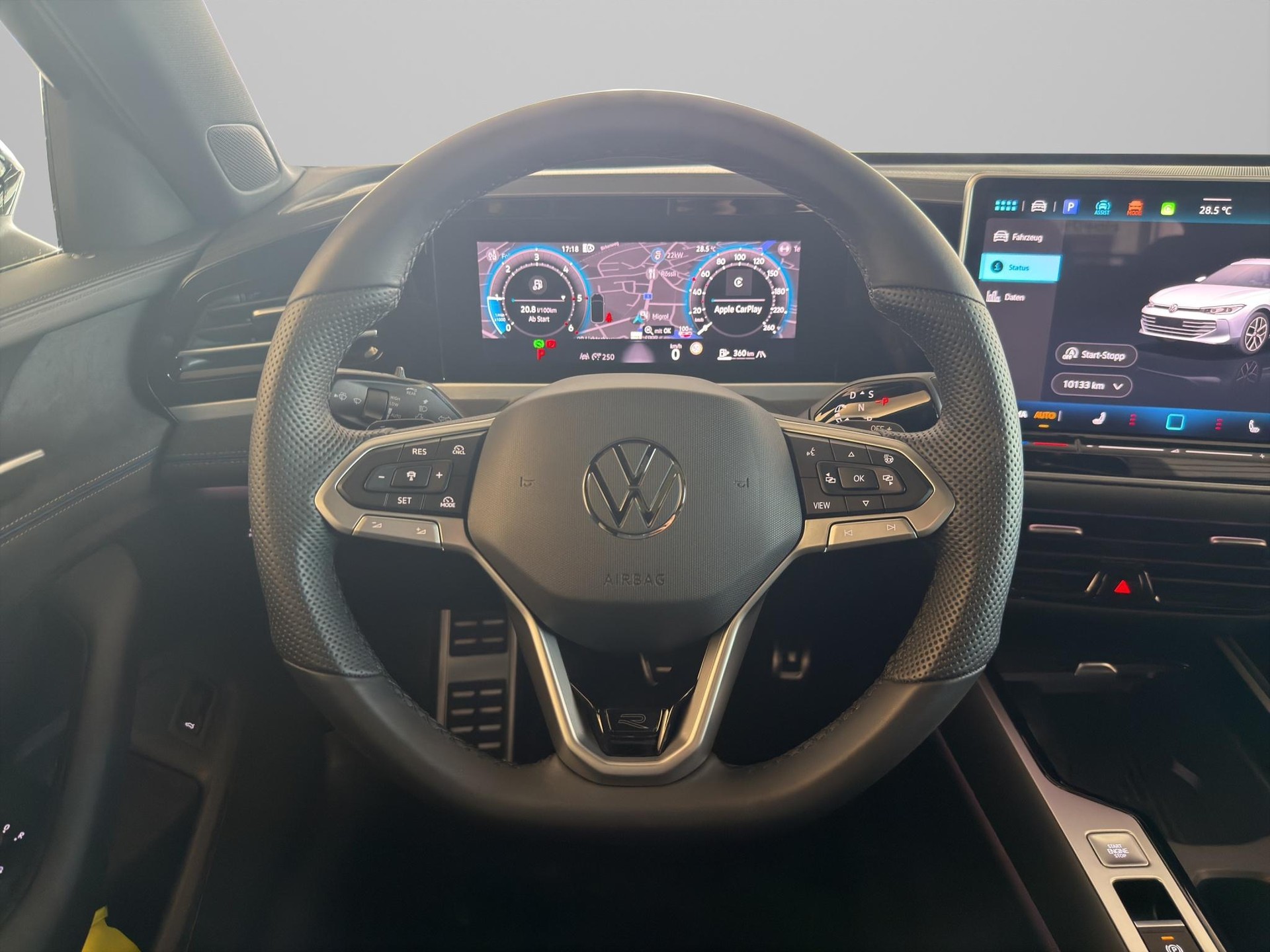 VW Passat Variant 2.0 TDI R-Line DSG 4motion-image-13