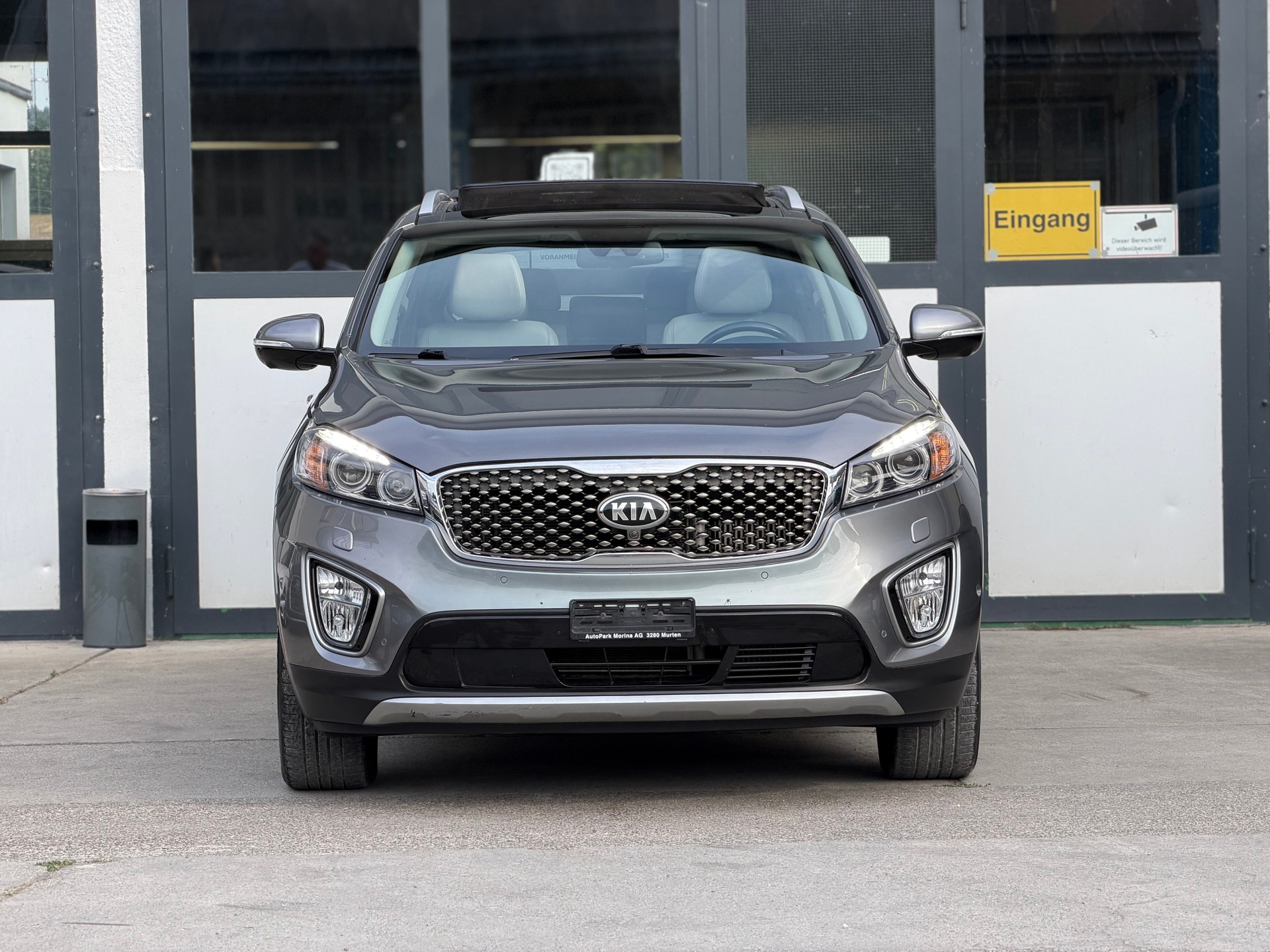 KIA Sorento 2.2 CRDI Style 7P. Automatic-image-2