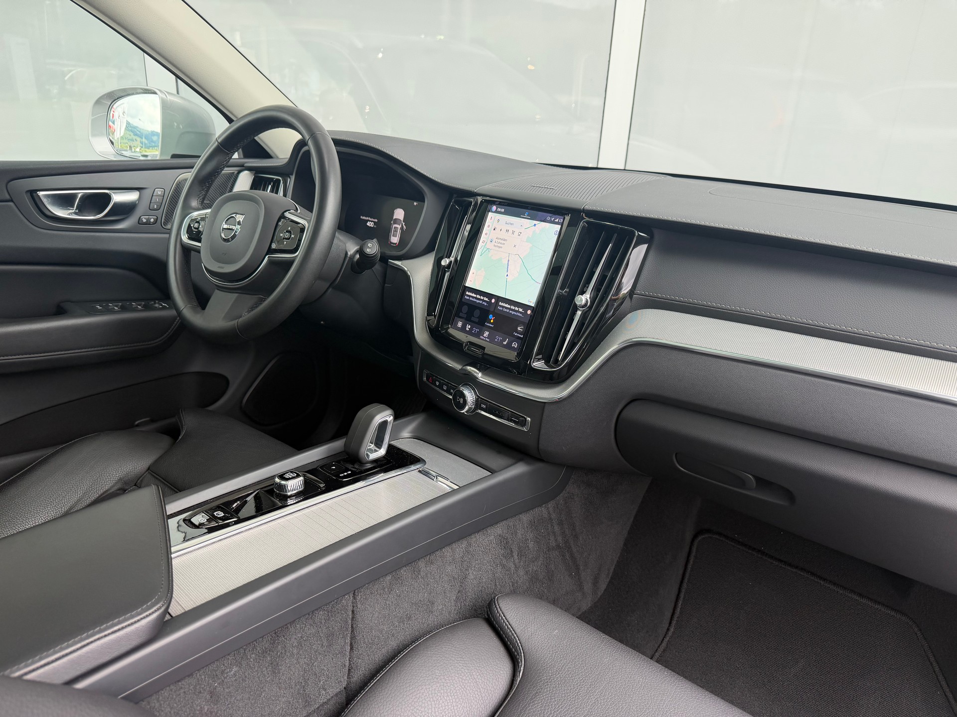 VOLVO XC60 T6 eAWD Ultimate Bright Geartronic-image-2