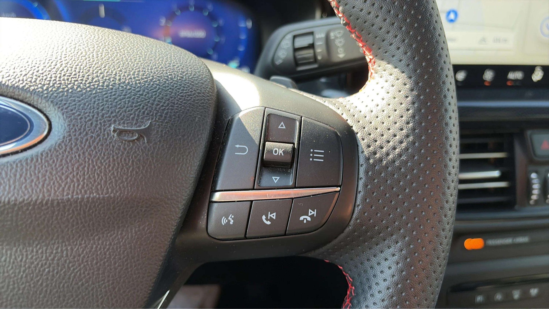 FORD Focus 1.0 MHEV ST-Line X Automat 155PS-image-21