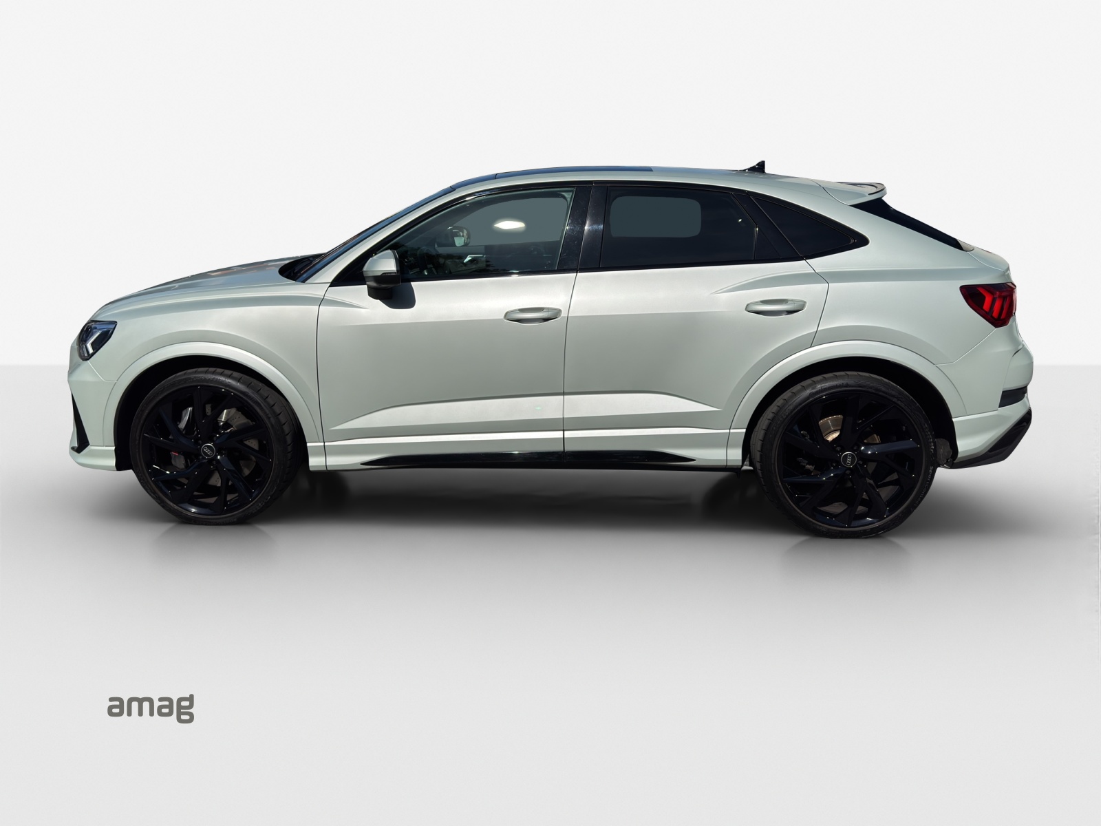 AUDI RS Q3 Sportback quattro S tronic-image-1