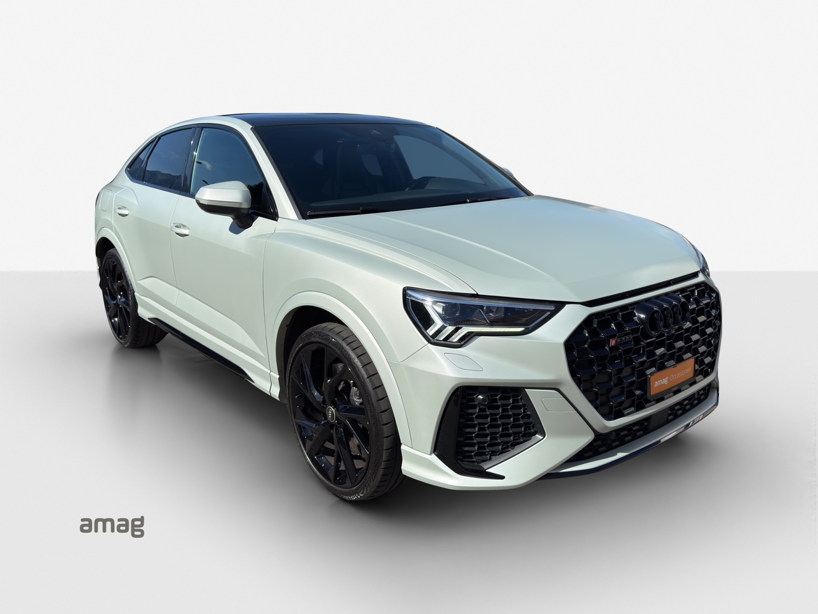 AUDI RS Q3 Sportback quattro S tronic-image-5
