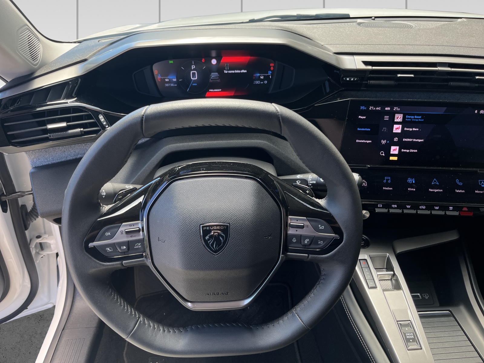 PEUGEOT 308 SW 1.5 BlueHDI Allure Pack EAT8-image-8