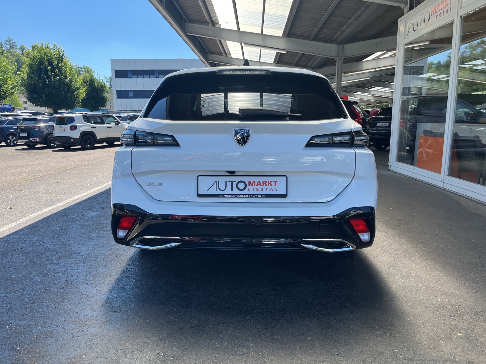 PEUGEOT 308 SW 1.5 BlueHDI Allure Pack EAT8-image-3