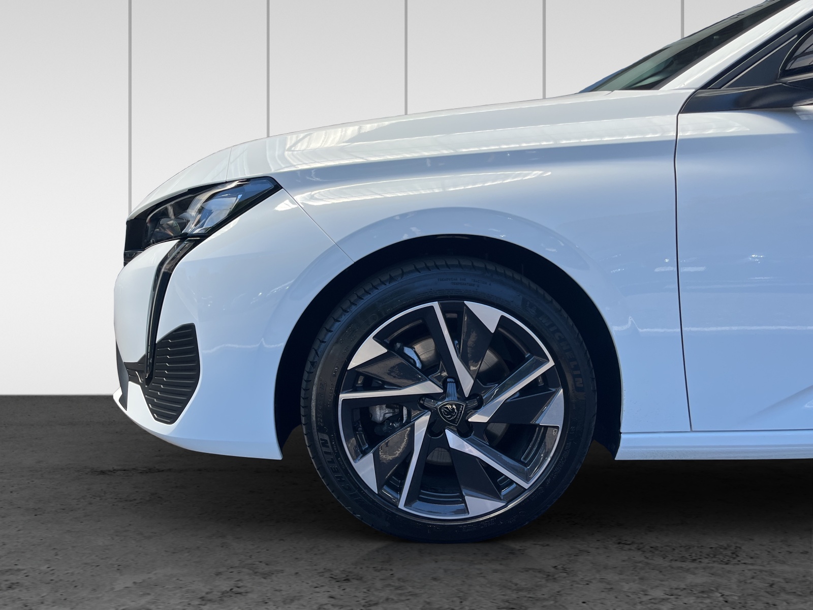 PEUGEOT 308 SW 1.5 BlueHDI Allure Pack EAT8-image-12