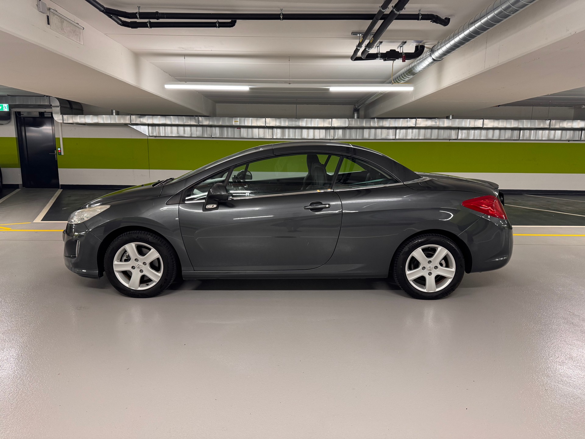 PEUGEOT 308 CC 1.6 16V Turbo Platinum Automatic-image-1
