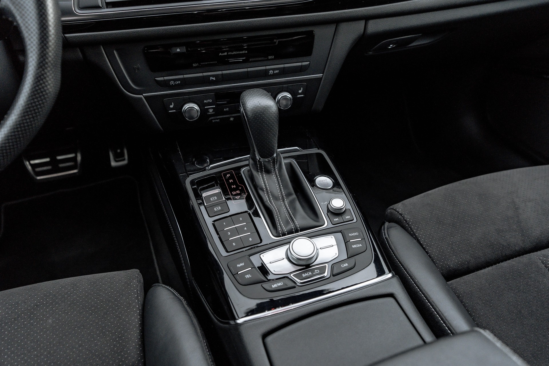 AUDI A6 Limousine 3.0 TDI V6 quattro S-tronic * FRICH AB MFK * ALL BLACK * BOSE SOUNDSYSTEM *-image-23