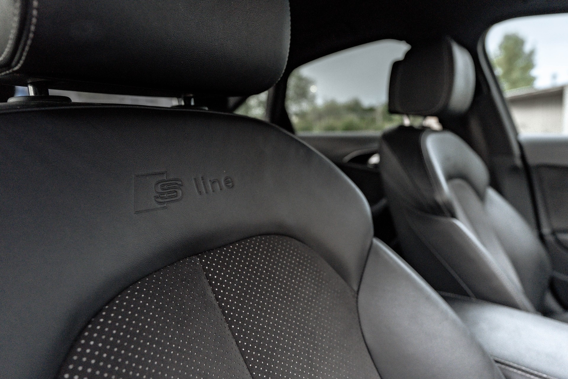 AUDI A6 Limousine 3.0 TDI V6 quattro S-tronic * FRICH AB MFK * ALL BLACK * BOSE SOUNDSYSTEM *-image-15