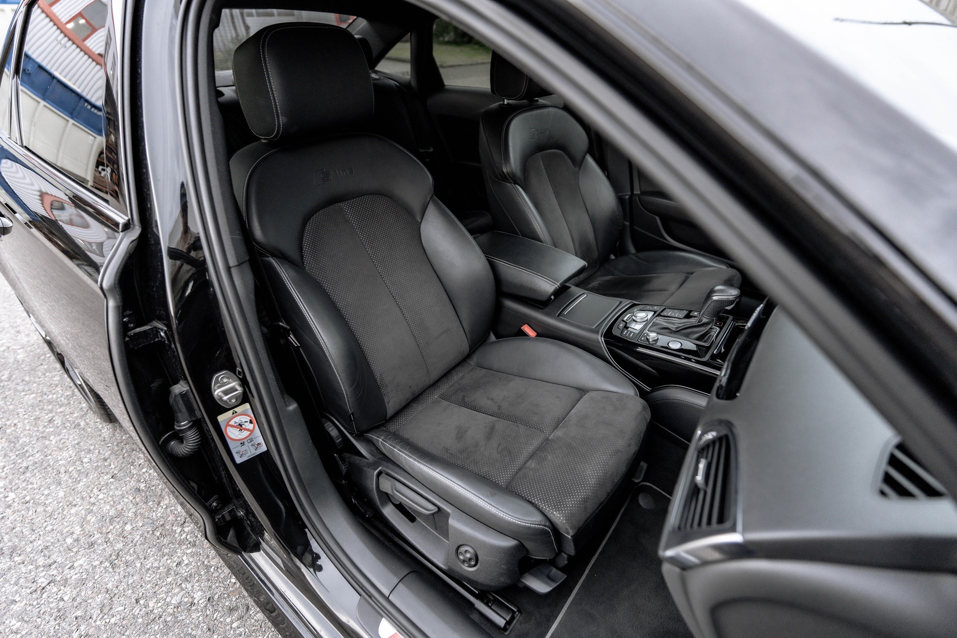 AUDI A6 Limousine 3.0 TDI V6 quattro S-tronic * FRICH AB MFK * ALL BLACK * BOSE SOUNDSYSTEM *-image-14